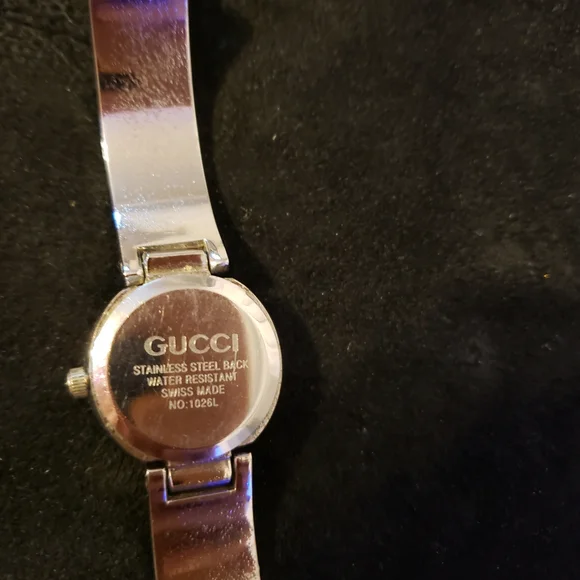 Gucci Silver and Black Watch - Picture 11 of 11